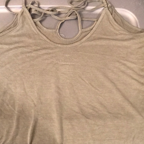 🥳 5 for $25🥳 American Eagle tank - Picture 3 of 4